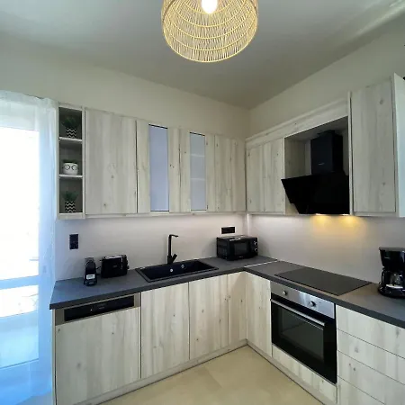 Ionias Seaside Daire Resmo