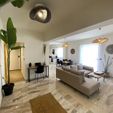 Ionias Seaside Daire Resmo