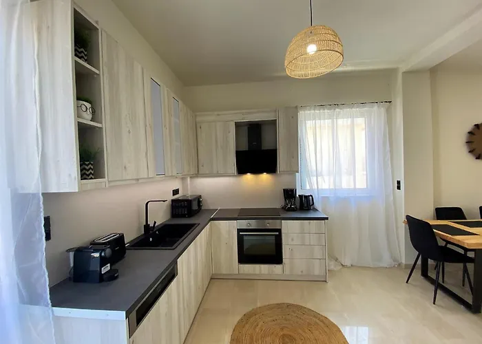 Ionias Seaside * Rethymno